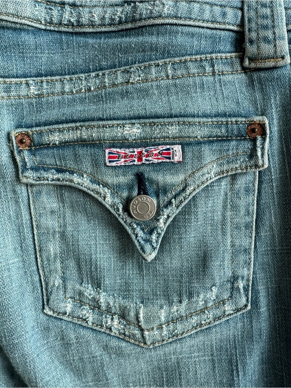 Hudson Jeans Low Rise Bootcut - Picture 6 of 8